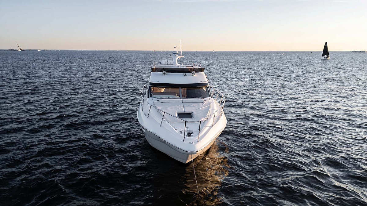 Аренда яхты Sealine F43 Monte Carlo в Питере, Санкт-Петербург